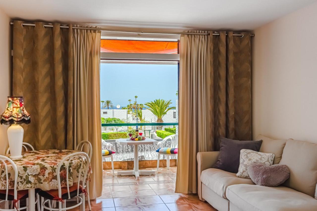 Apartment Apart America - 150 Meters From The Beach, Free Wi-Fi أرونا المظهر الخارجي الصورة