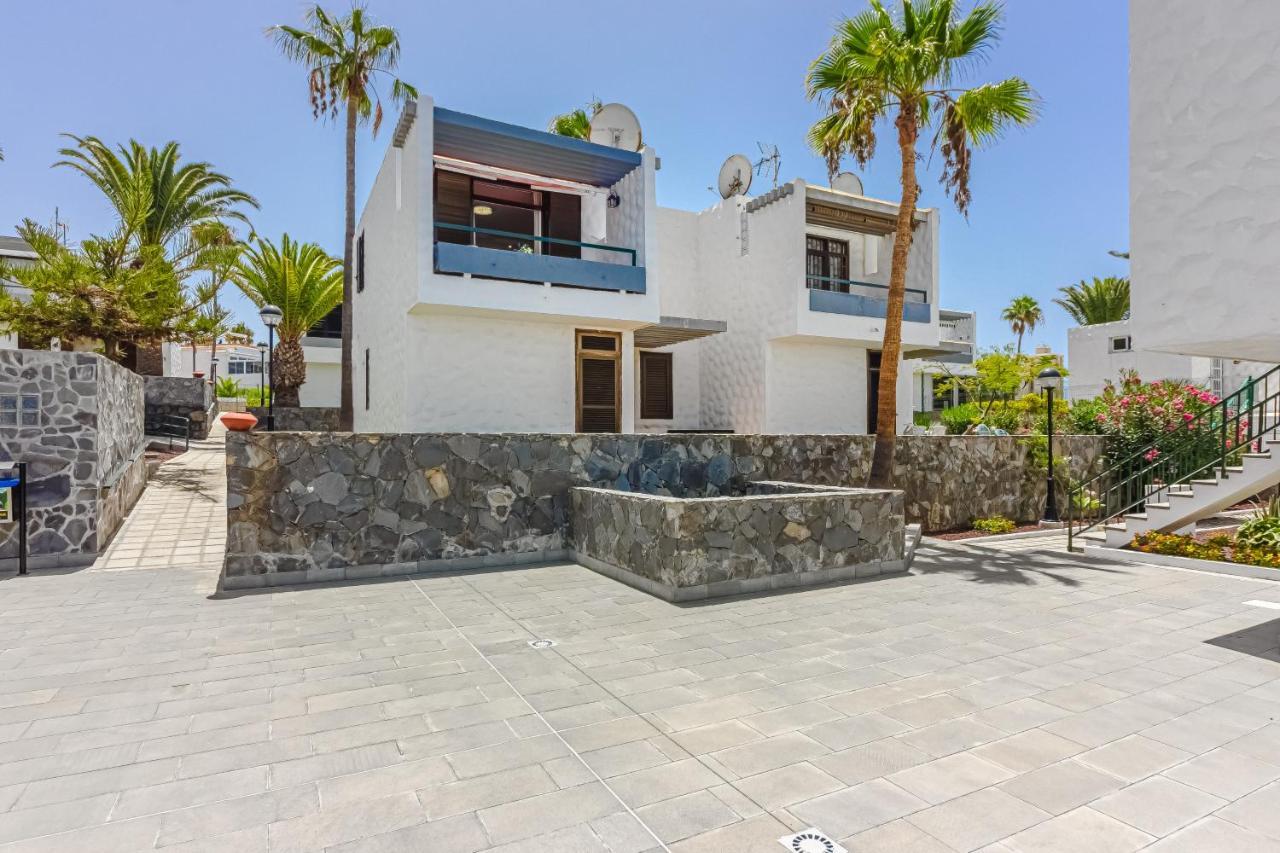 Apartment Apart America - 150 Meters From The Beach, Free Wi-Fi أرونا المظهر الخارجي الصورة