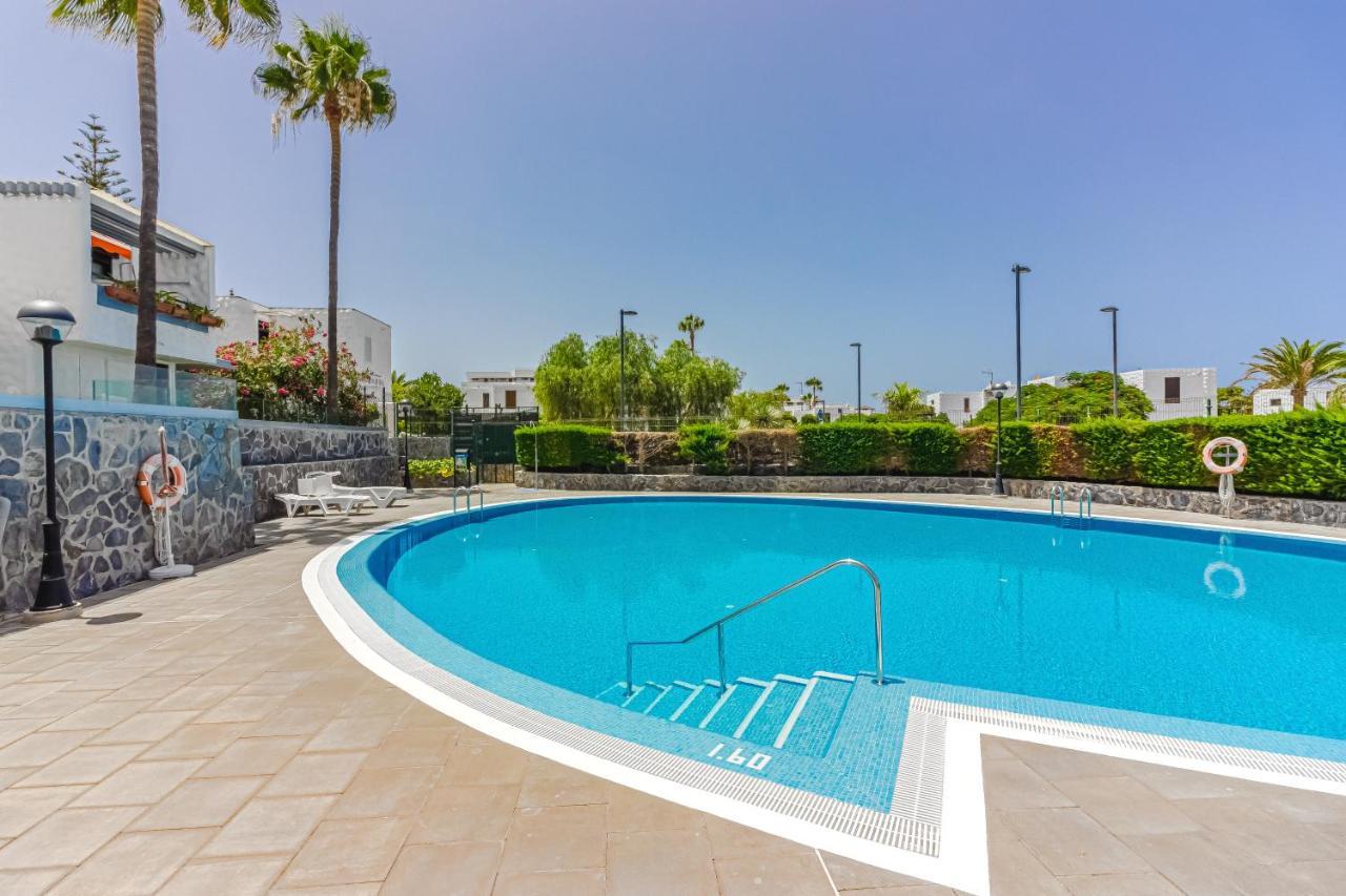 Apartment Apart America - 150 Meters From The Beach, Free Wi-Fi أرونا المظهر الخارجي الصورة