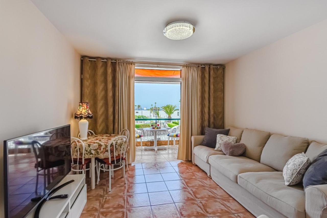 Apartment Apart America - 150 Meters From The Beach, Free Wi-Fi أرونا المظهر الخارجي الصورة